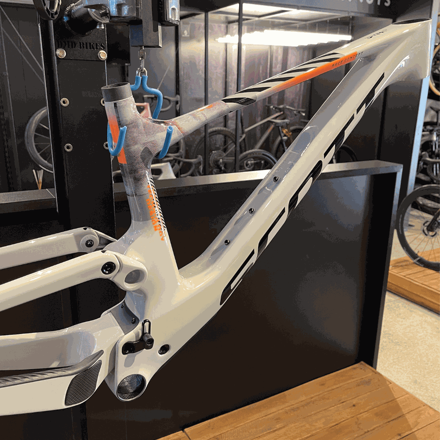Quadro SCOTT Spark RC team issue em Carbono branco gelo