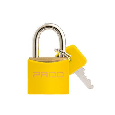 CADEADO COM CHAVE E CAPA PLÁSTICA PADO 25 MM AMARELO