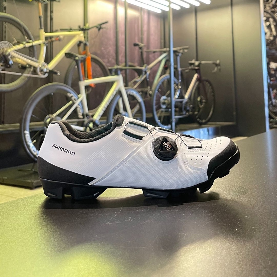 Sapatilha Shimano SH-XC300 MTB Branca